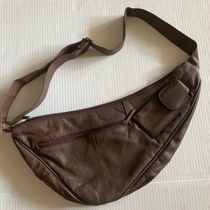 C- bags soft brown crossbody moon bag shoulder leather with pockets